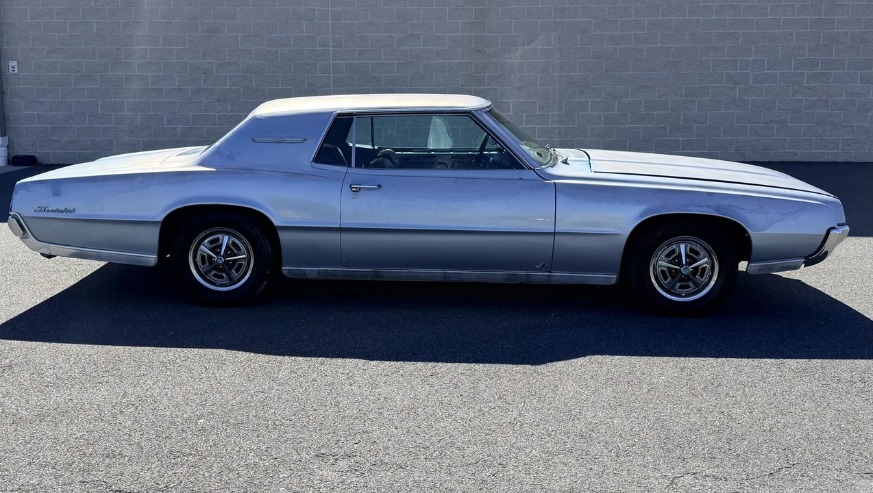 1967 Ford Thunderbird 5th Gen - Image 25 of 31
