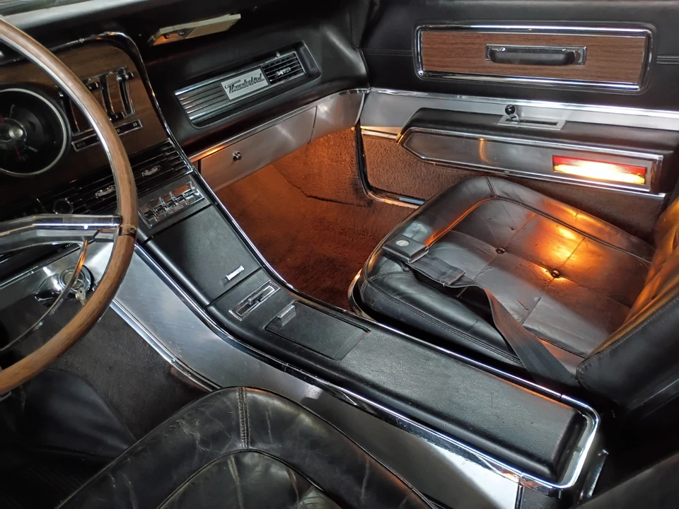 1967 Ford Thunderbird 4th Gen - Image 14 of 20