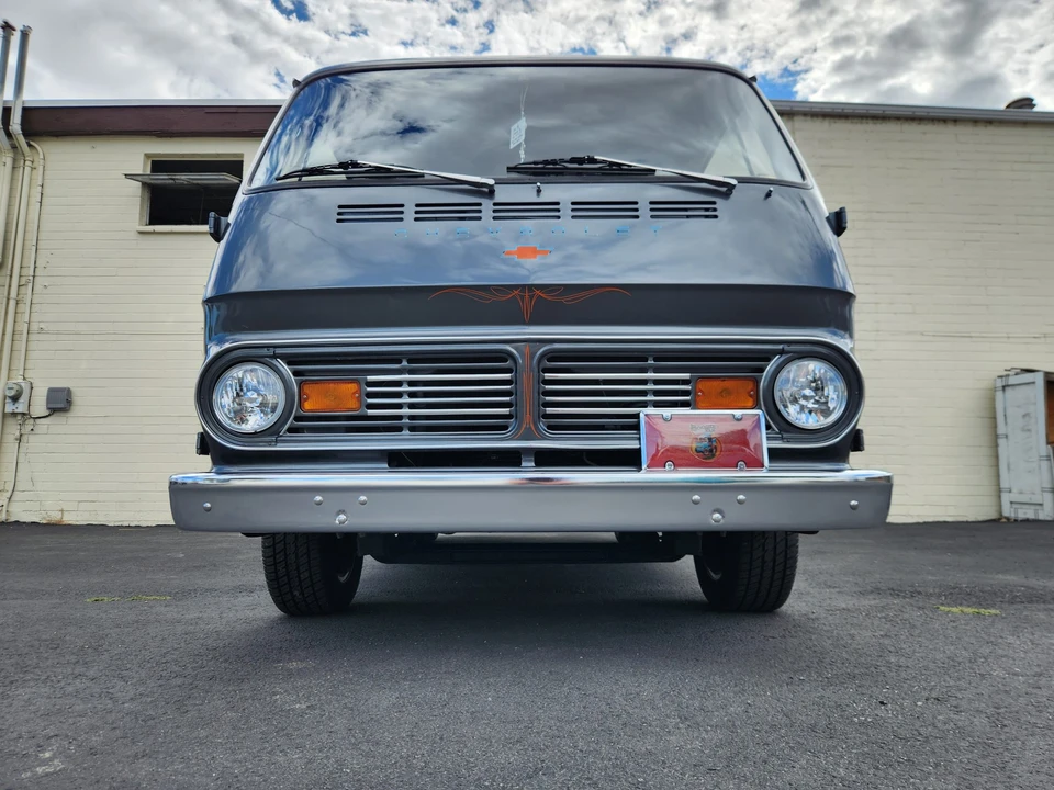 1967 GMC G-series Van - Image 7 of 31