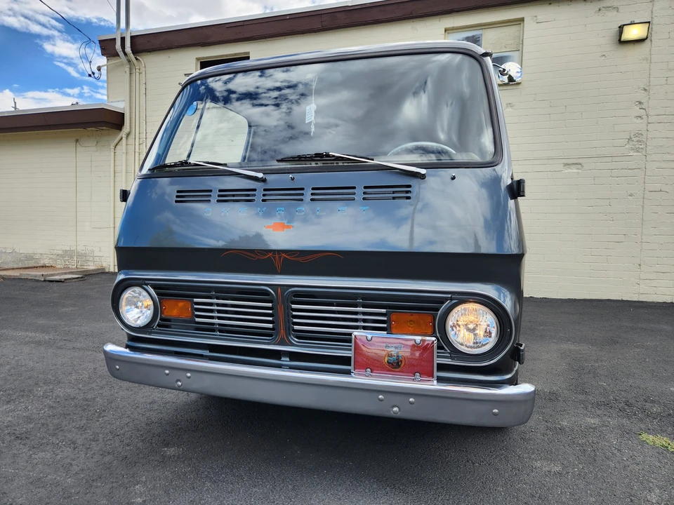 1967 GMC G-series Van - Image 5 of 31