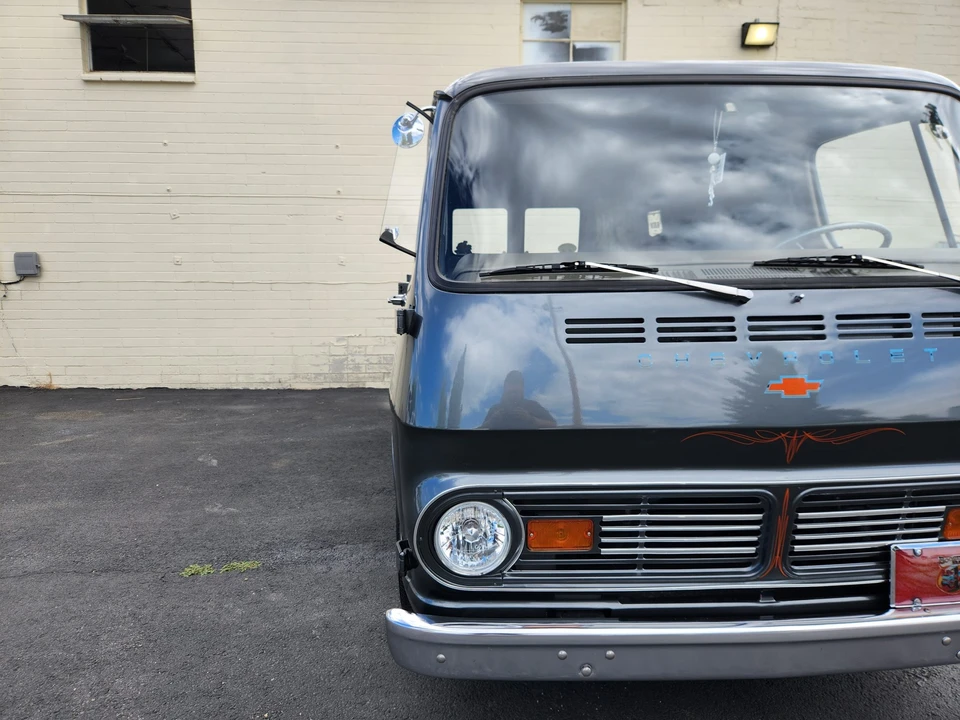 1967 GMC G-series Van - Image 30 of 31