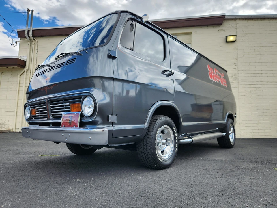 1967 GMC G-series Van - Image 4 of 31