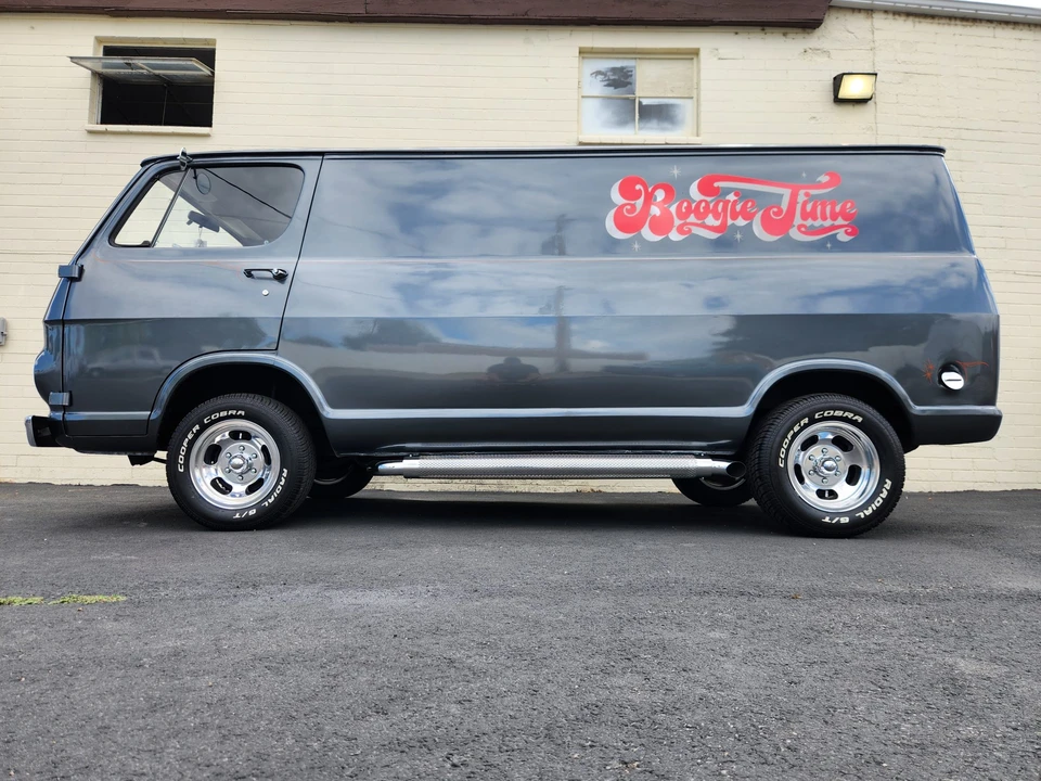 1967 GMC G-series Van - Image 26 of 31
