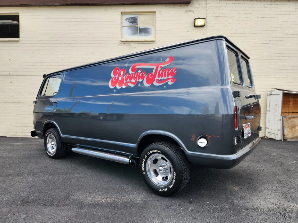 1967 GMC G-series Van - Image 24 of 31
