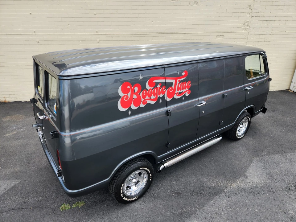 1967 GMC G-series Van - Image 18 of 31