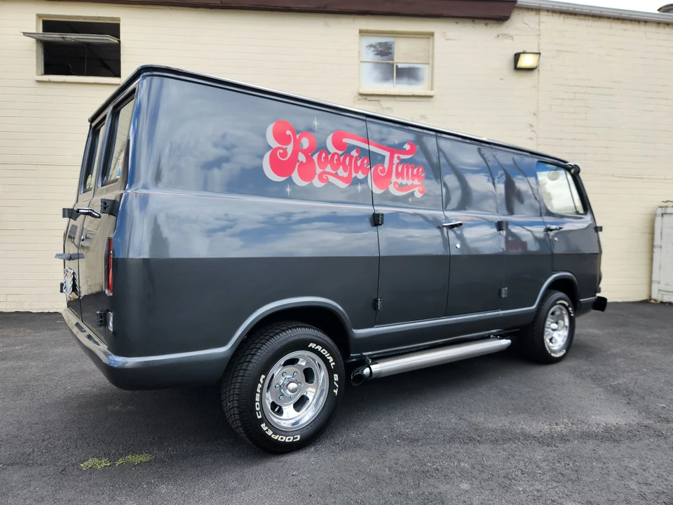 1967 GMC G-series Van - Image 17 of 31