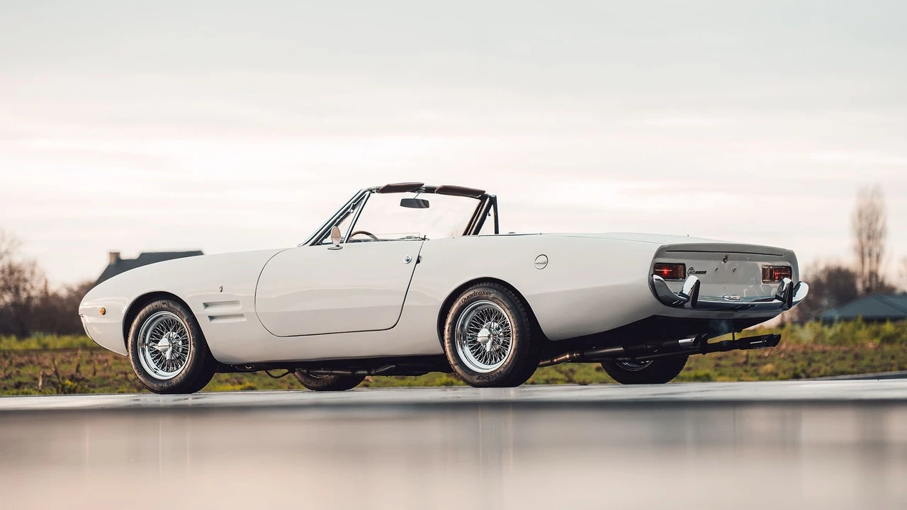 1967 Dual-Ghia - Image 27 of 31