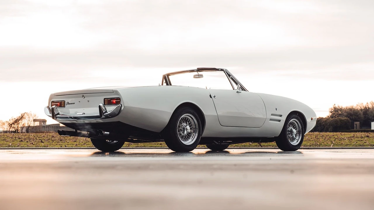 1967 Dual-Ghia - Image 23 of 31