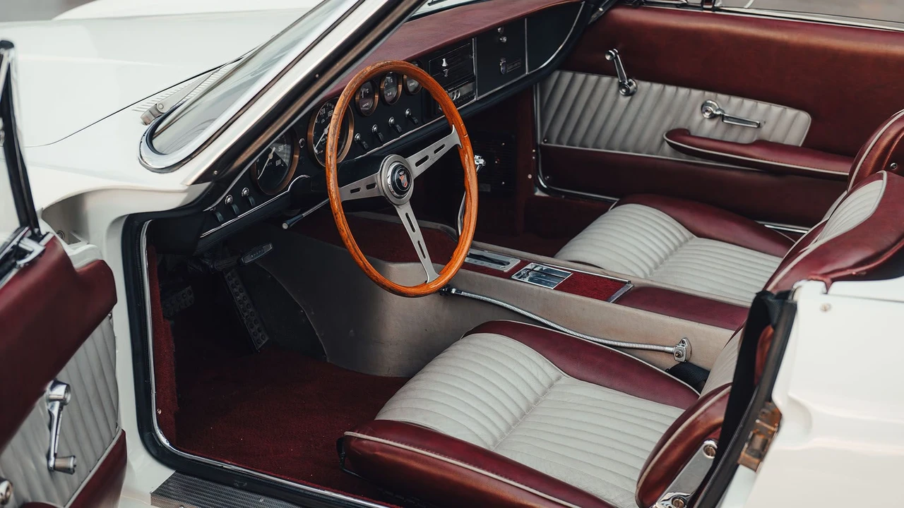 1967 Dual-Ghia - Image 8 of 31