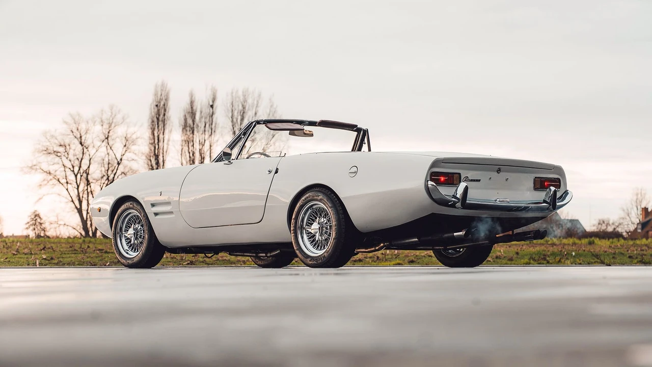 1967 Dual-Ghia - Image 28 of 31