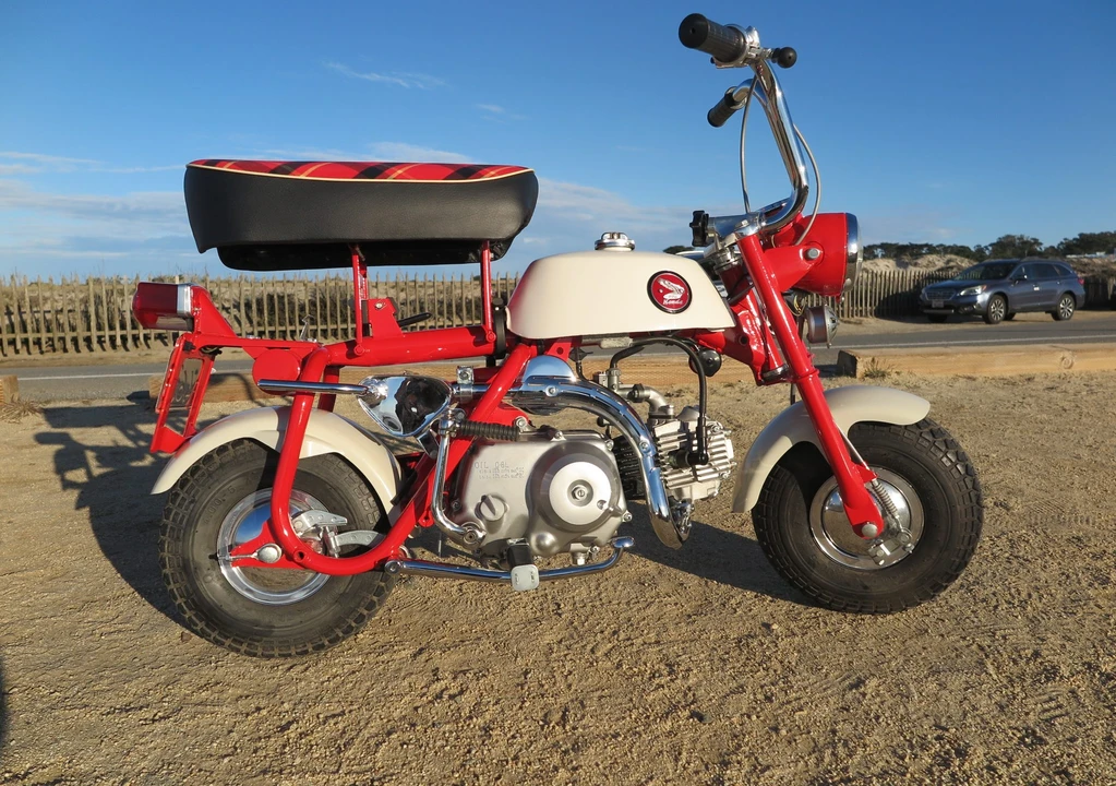 1967 Honda Motorcycles - Image 8 of 31