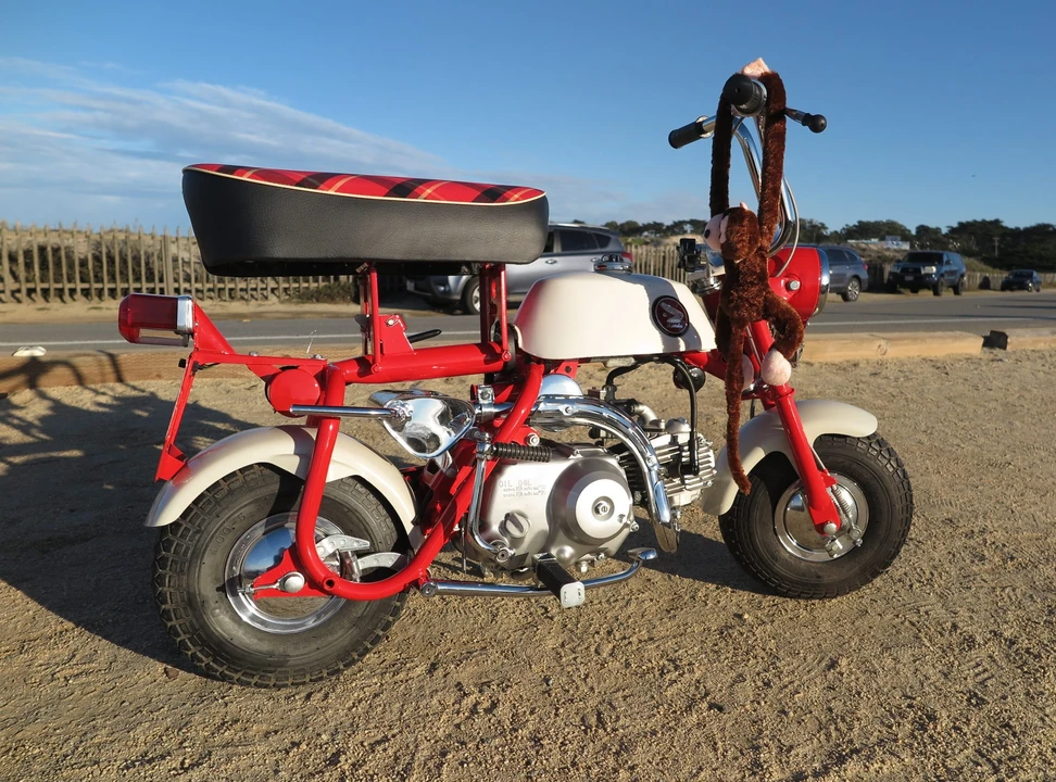 1967 Honda Motorcycles - Image 5 of 31