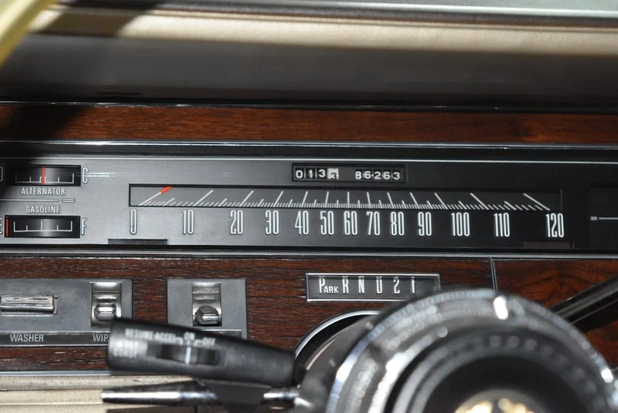 1967 Imperial Crown - Image 5 of 12