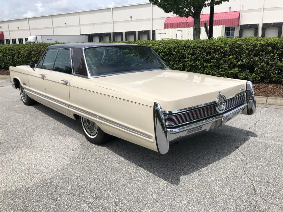 1967 Imperial Crown - Image 2 of 12