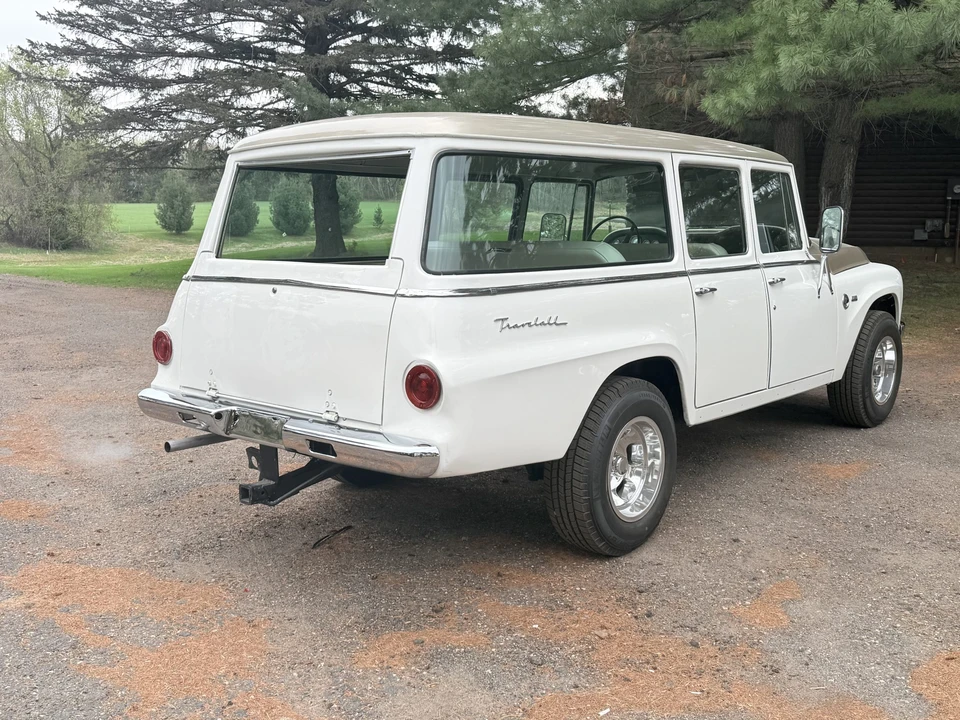 1967 International Harvester Travelall - Image 8 of 31