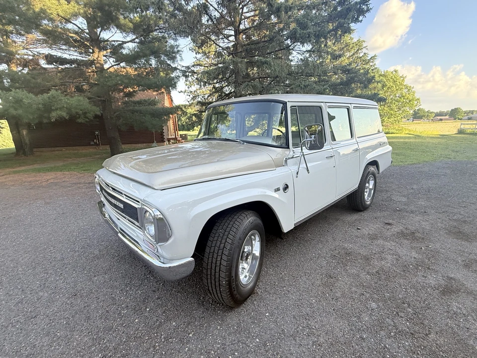 1967 International Harvester Travelall - Image 4 of 31
