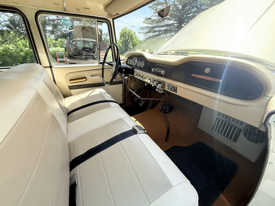 1967 International Harvester Travelall - Image 29 of 31