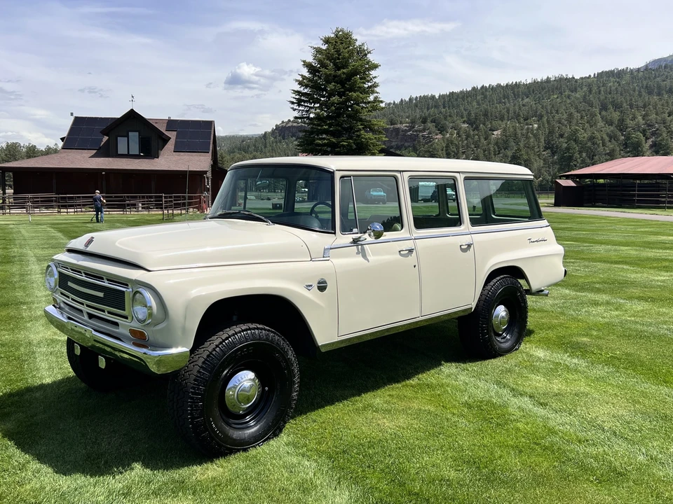 1967 International Harvester Travelall - Image 2 of 31