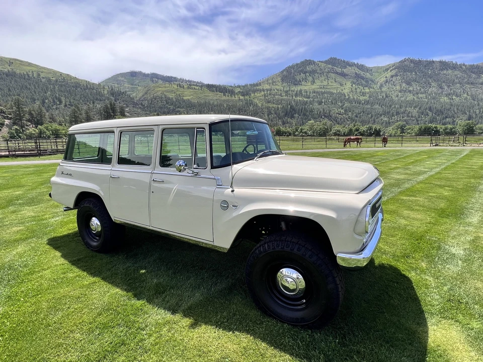 1967 International Harvester Travelall - Image 18 of 31