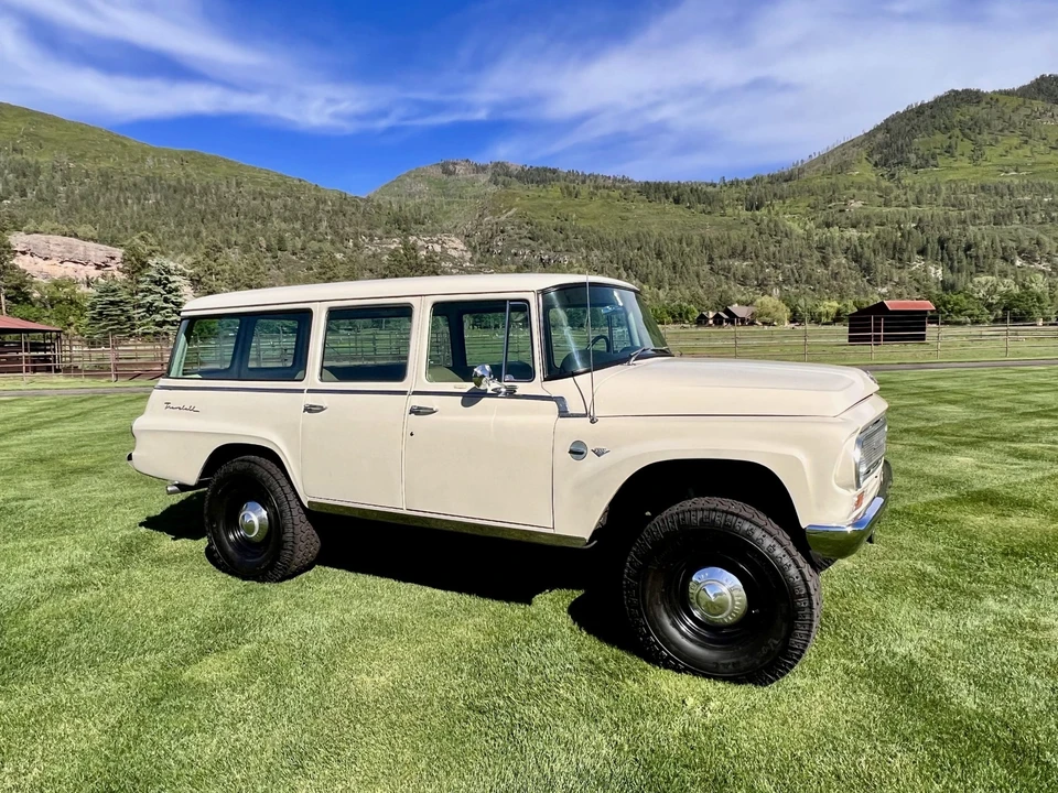 1967 International Harvester Travelall - Image 22 of 31
