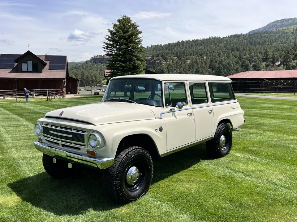 1967 International Harvester Travelall - Image 5 of 31