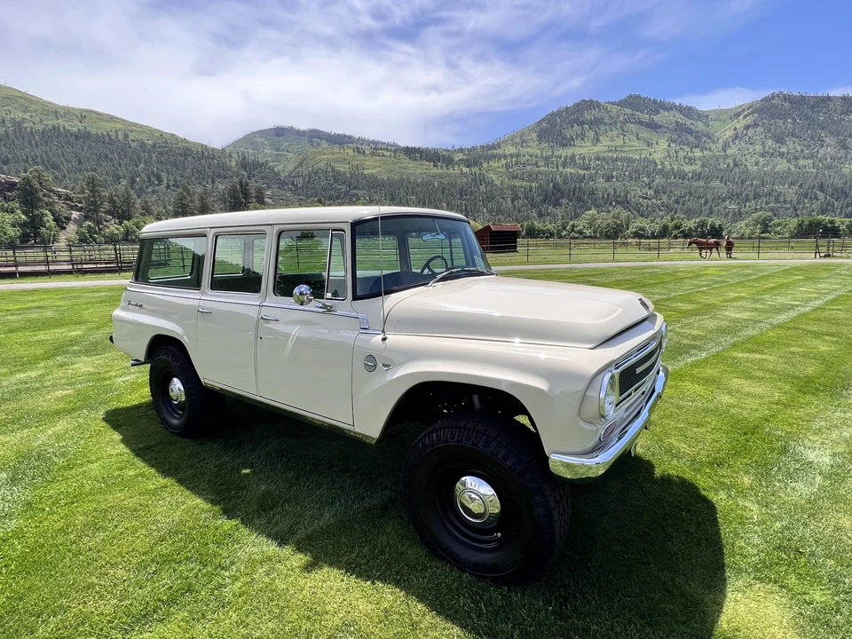 1967 International Harvester Travelall - Image 17 of 31