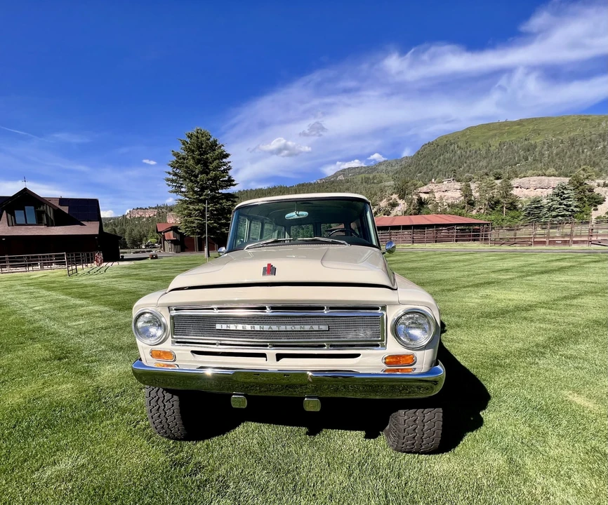 1967 International Harvester Travelall - Image 14 of 31