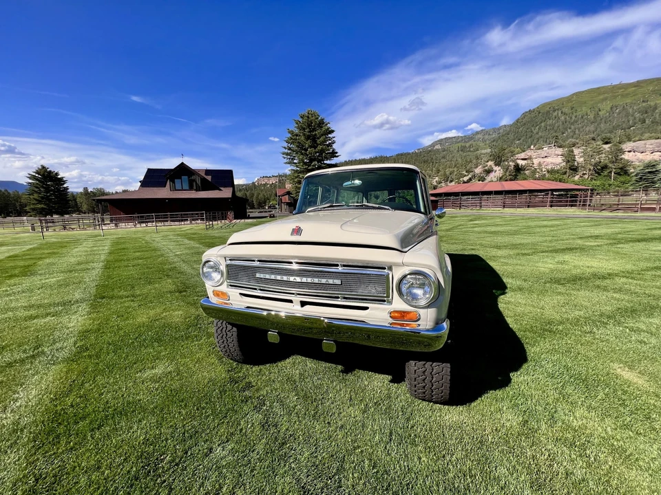 1967 International Harvester Travelall - Image 13 of 31