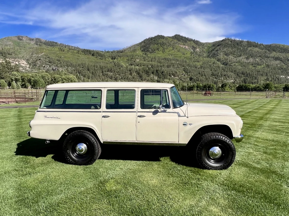 1967 International Harvester Travelall - Image 29 of 31