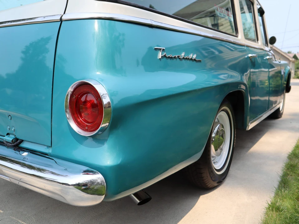 1967 International Harvester Travelall - Image 25 of 31