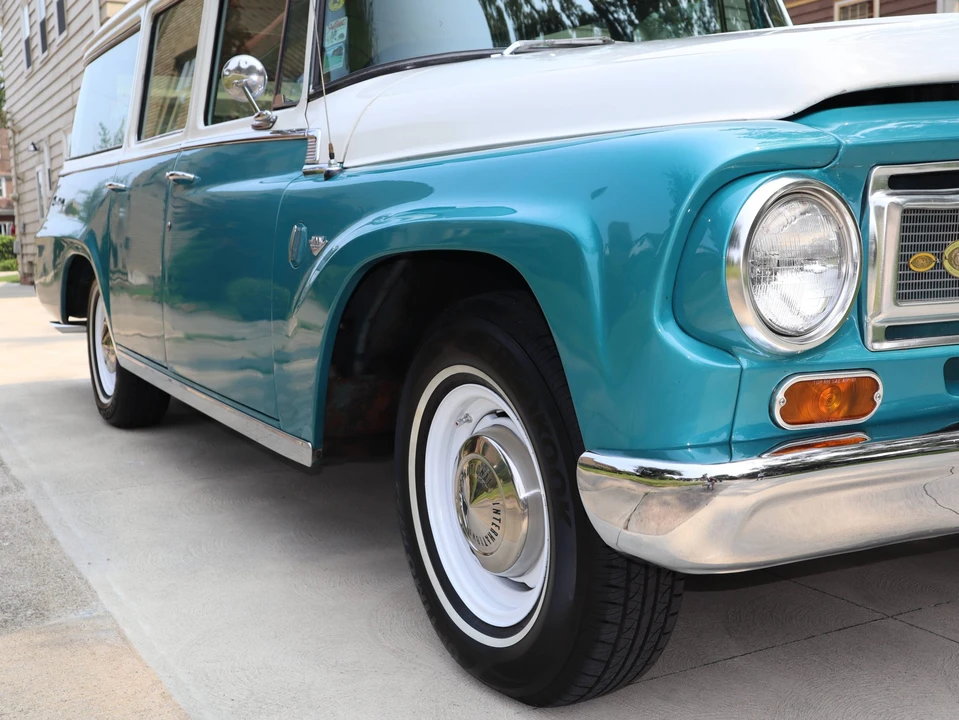 1967 International Harvester Travelall - Image 14 of 31