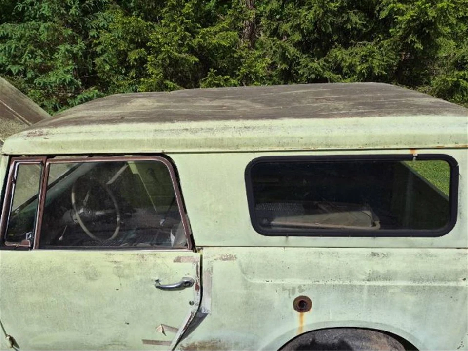 1967 International - Image 22 of 24