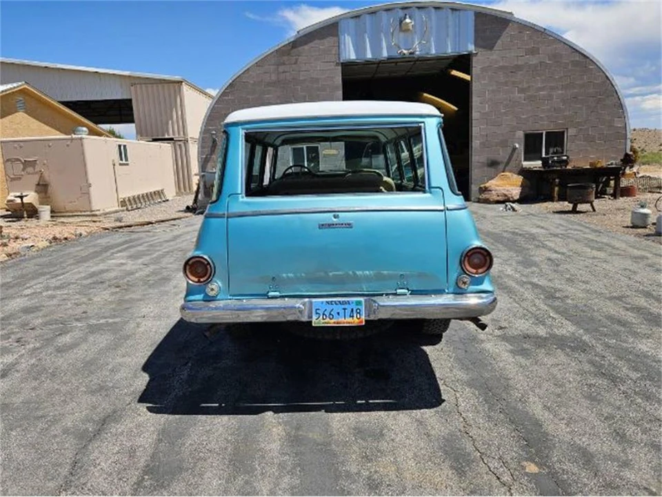1967 International - Image 2 of 9