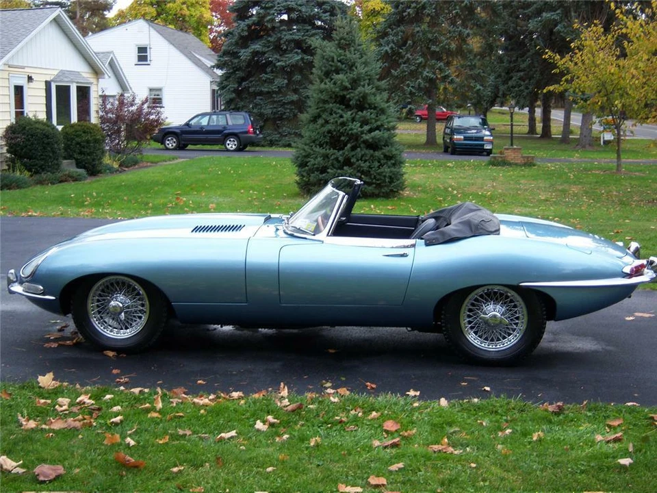 1967 Jaguar E-Type Series 1 - Image 5 of 5