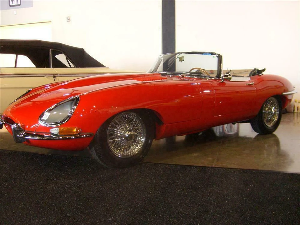 1967 Jaguar E-Type Series 1 - Image 2 of 5