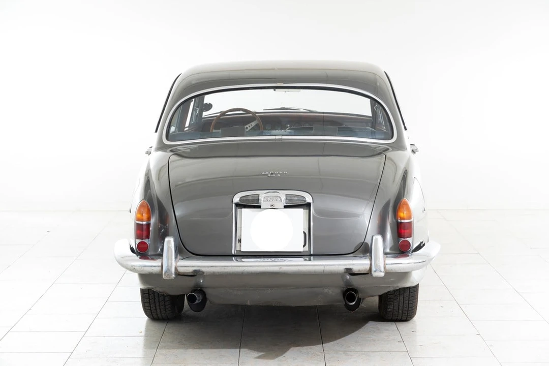 1967 Jaguar Mark II - Image 3 of 30