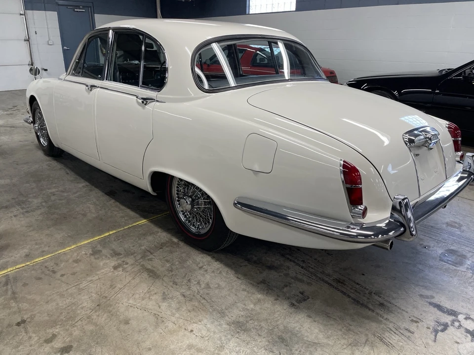 1967 Jaguar S-Type 1st Gen - Image 9 of 21