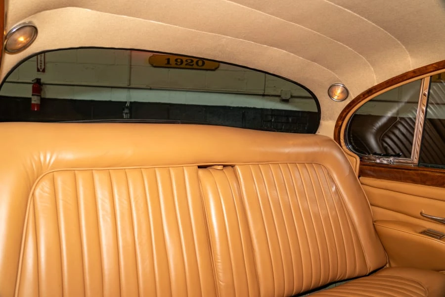 1967 Jaguar Mark II - Image 9 of 17