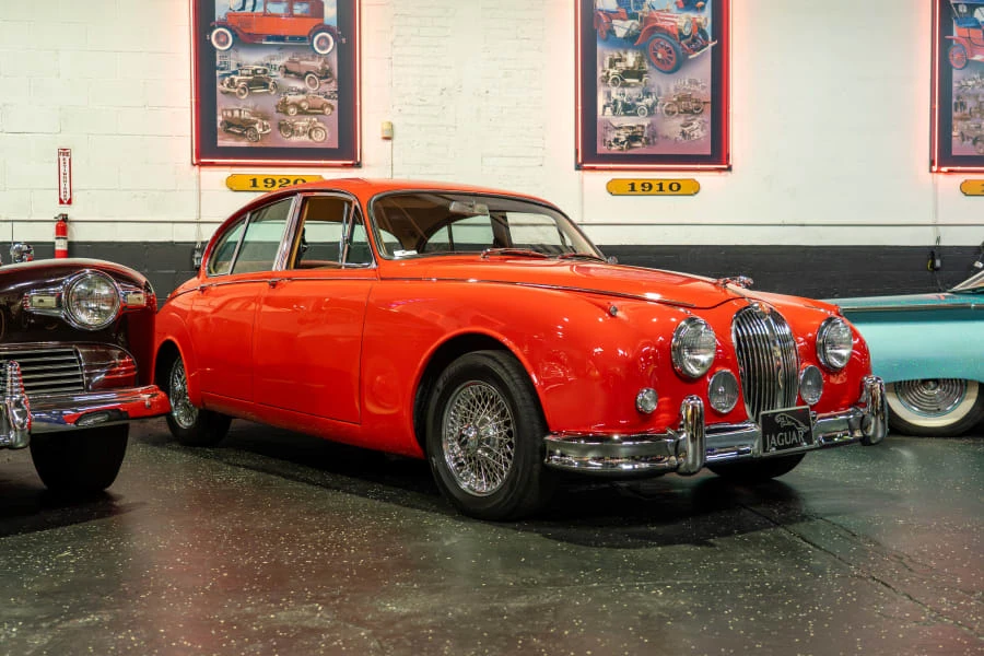 1967 Jaguar Mark II - Image 6 of 17