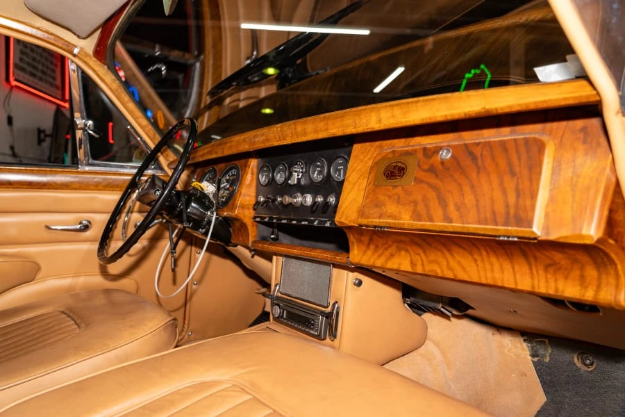 1967 Jaguar Mark II - Image 8 of 17