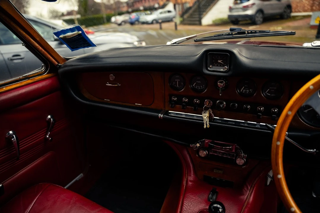1968 Jaguar - Image 17 of 27