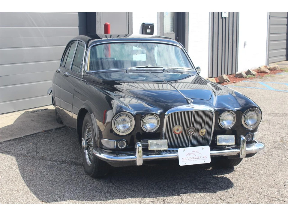 1967 Jaguar Mark X - Image 2 of 31