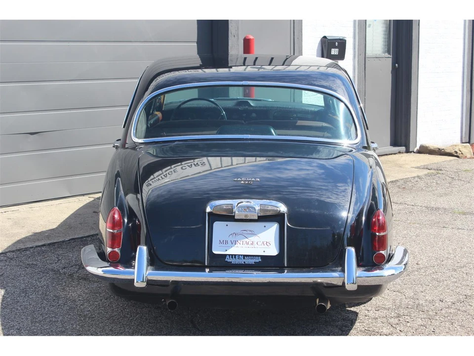 1967 Jaguar Mark X - Image 7 of 31