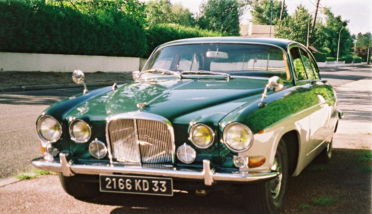 1967 Jaguar Mark X - Image 2 of 6