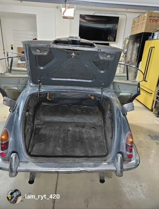 1967 Jaguar Mark X - Image 8 of 12