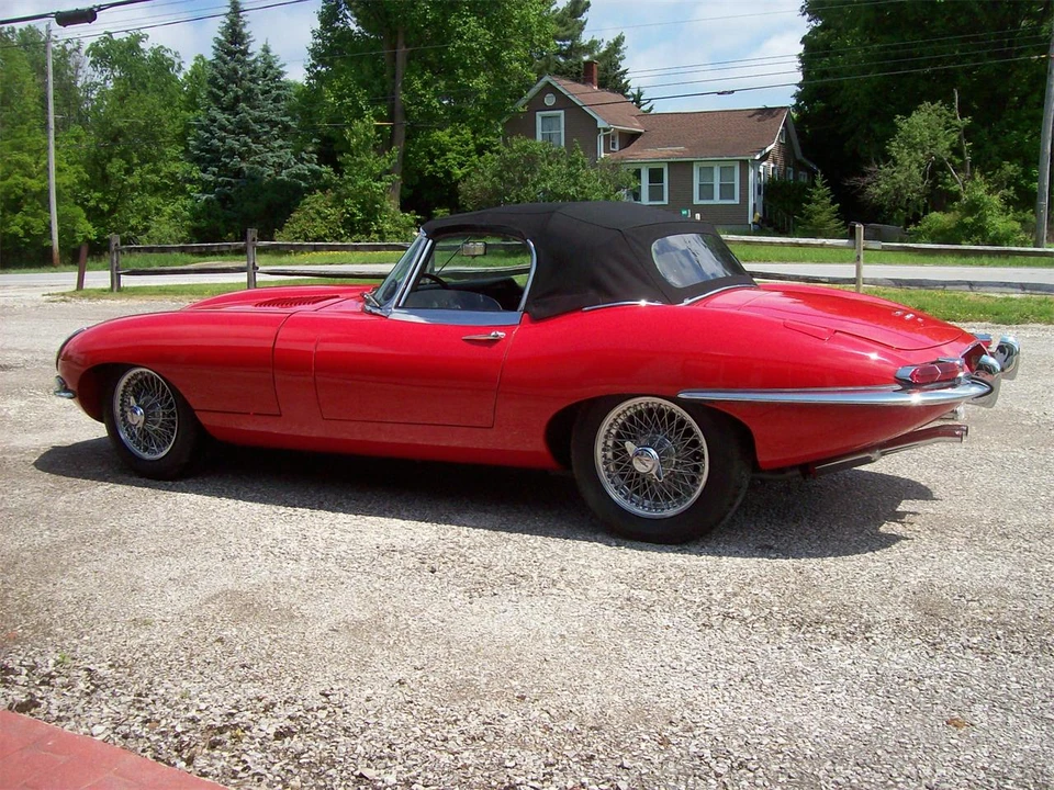 1967 Jaguar E-Type Series 1 - Image 6 of 7