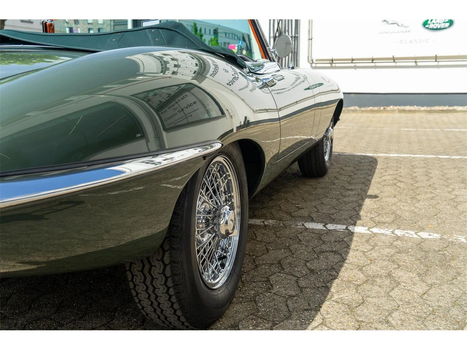 1967 Jaguar E-Type Series 1 - Image 9 of 31