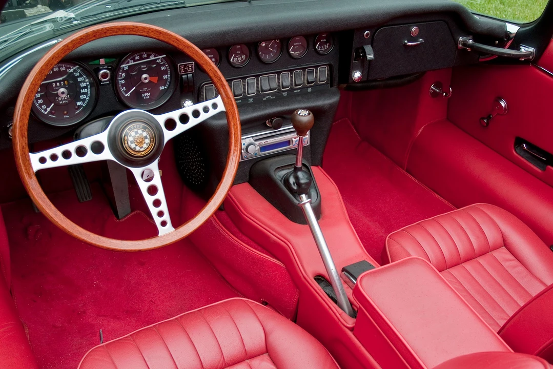1967 Jaguar E-Type Series 1 - Image 6 of 8