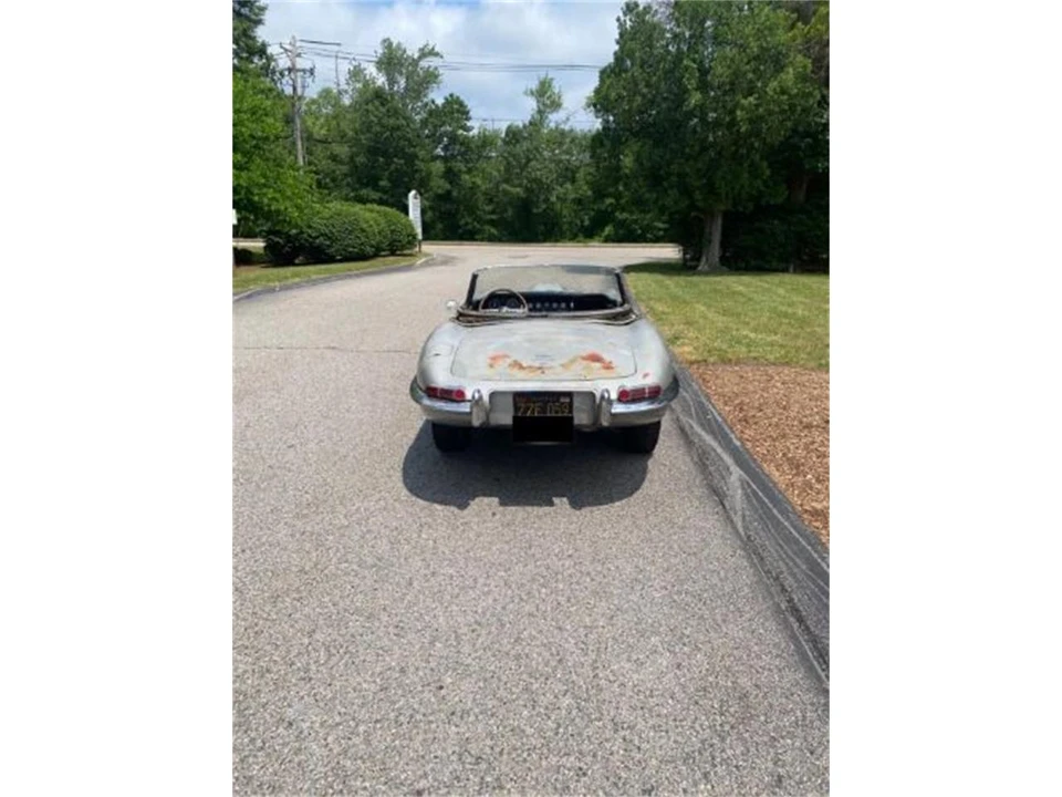 1967 Jaguar E-Type Series 1 - Image 6 of 9