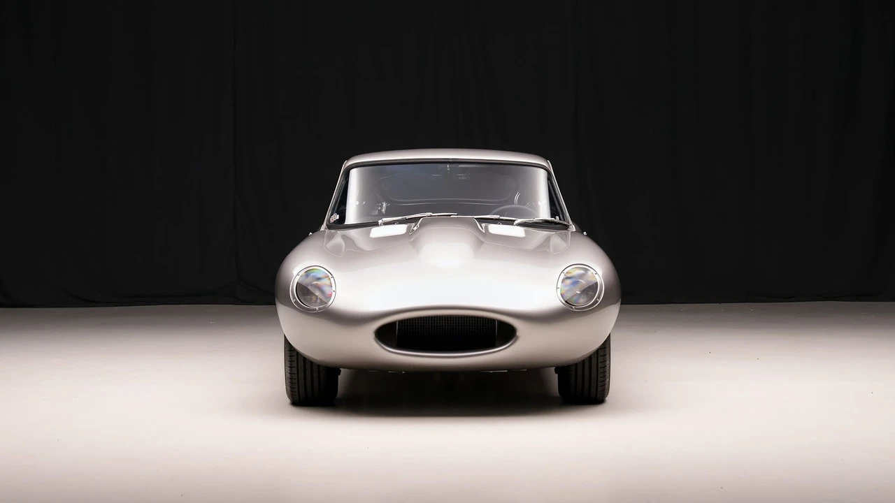 1967 Jaguar E-Type Series 1 - Image 2 of 31
